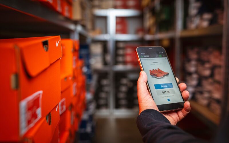 Lager hyllor telefon digital plocklista